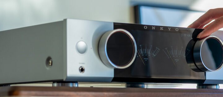 Onkyo Muse Y-50: o integrado com streamer, phono MM/MC e tela LCD que marca o retorno da lenda japonesa