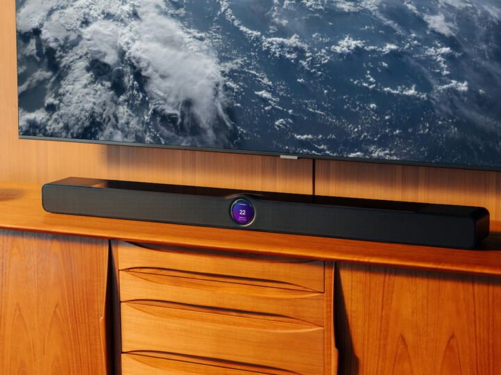 WiiM Bar: a soundbar 3.0.2 com tela de vidro, Dolby Atmos e room correction que quer destronar a Sonos Beam