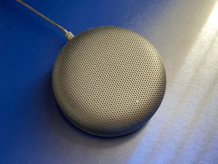 Bang & Olufsen Beosound A1 (2a Geração): Som Premium que Cabe na Palma da Mão