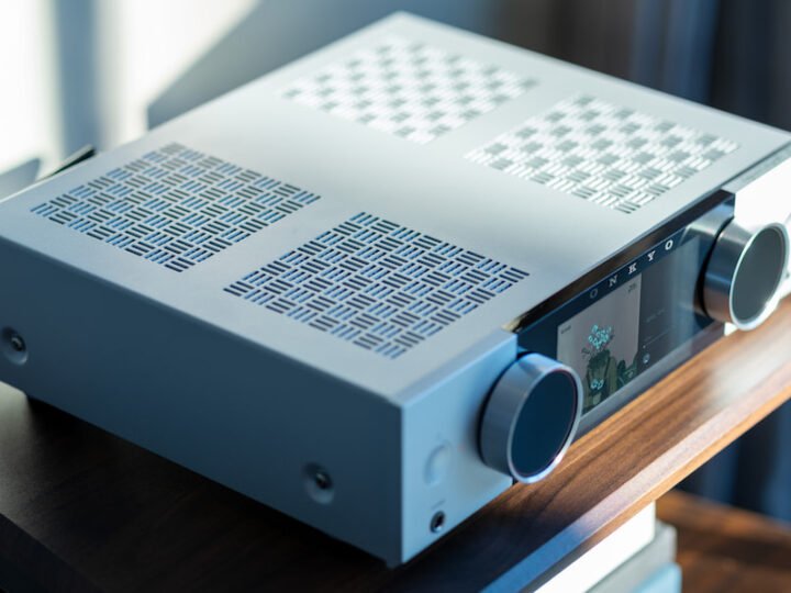 Onkyo Muse Y-50 e Y-40: a lendária marca japonesa celebra 80 anos com amplificadores integrados que unem streaming, vinil e potência Classe D