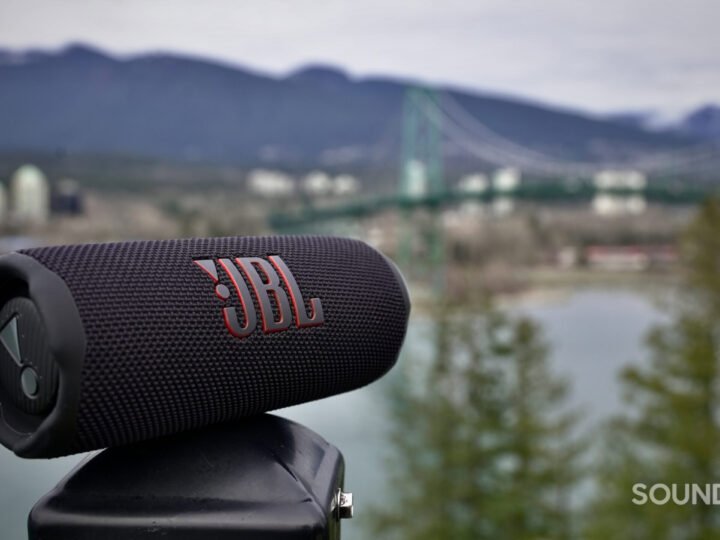 JBL Flip 7: a caixa bluetooth portátil que acerta em (quase) tudo