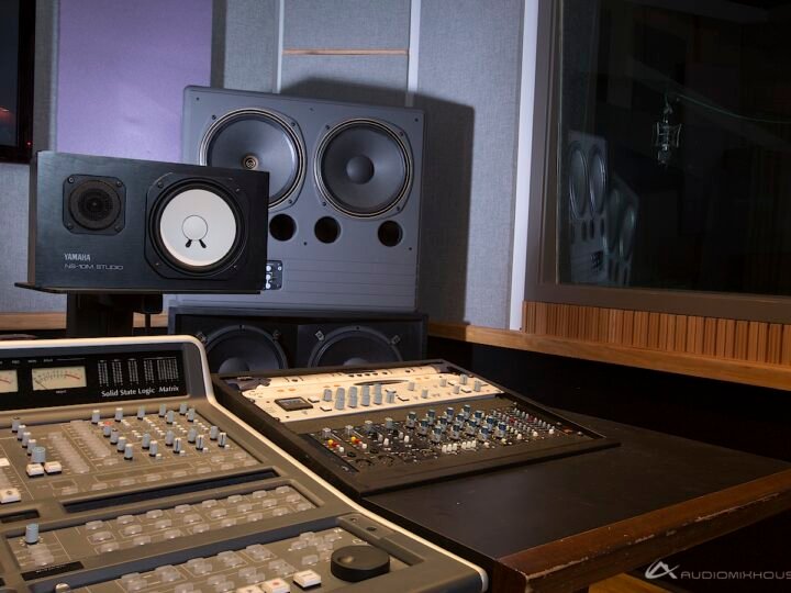 Yamaha: do reparo de um órgão em 1887 ao domínio do áudio mundial — passando pelo lendário NS-10