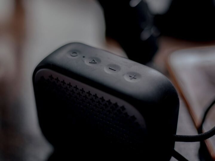 KEF Muo 2 Chega ao Mercado com Design Renovado e Bluetooth 5.4