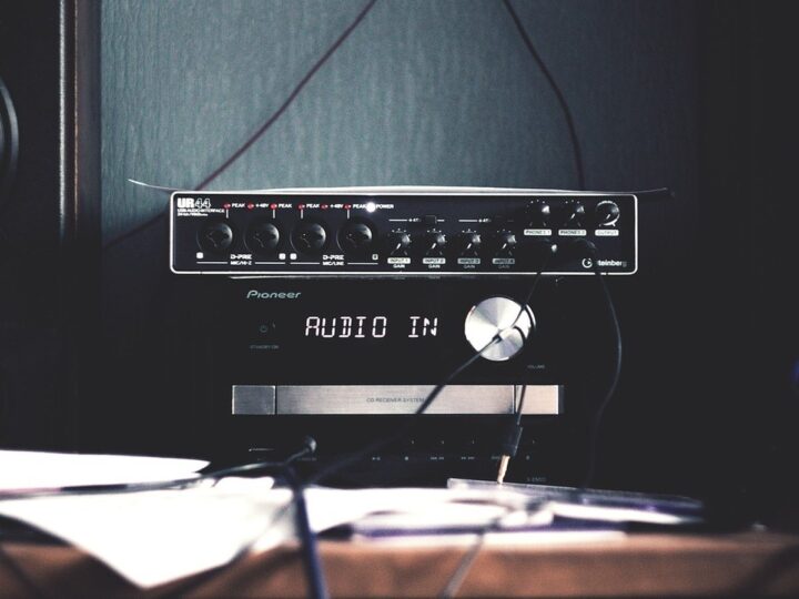 Hi-fi ativo vs. passivo: qual sistema de som é melhor para você em 2026?