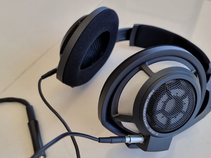 Sennheiser: 80 anos de obsessão sonora alemã