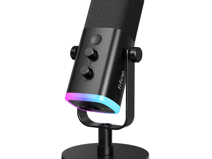 Review Fifine AmpliGame AM8: o microfone dinâmico que conquistou as lives brasileiras