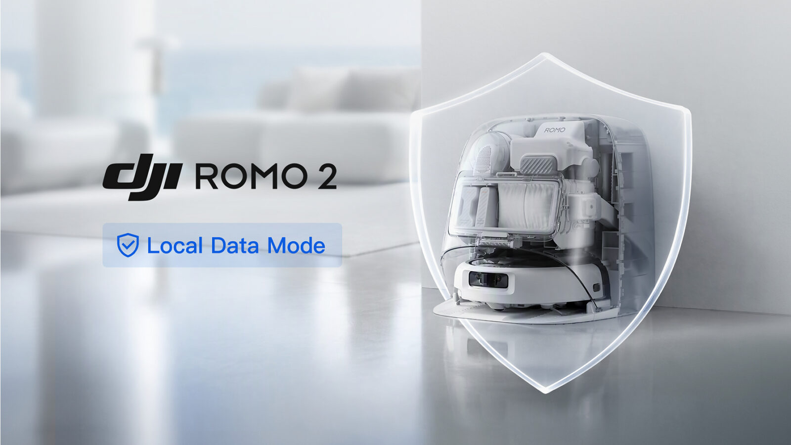 Robô aspirador DJI ROMO 2 com corpo translúcido sobre a base de autolimpeza, envolto por um escudo transparente, ao lado do logo DJI ROMO 2 e do selo Local Data Mode