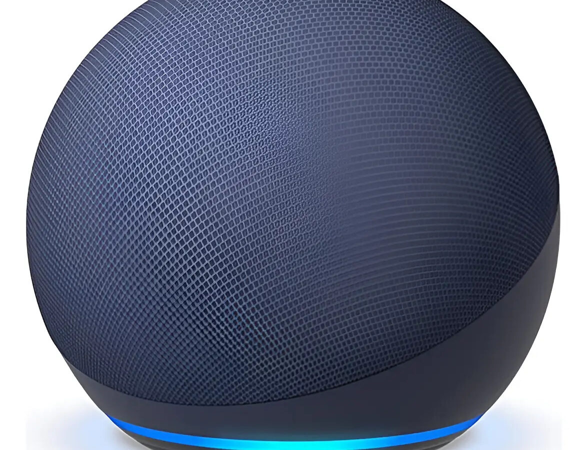 Echo Dot azul de 5ª geração, que funciona como controlador Matter na Alexa