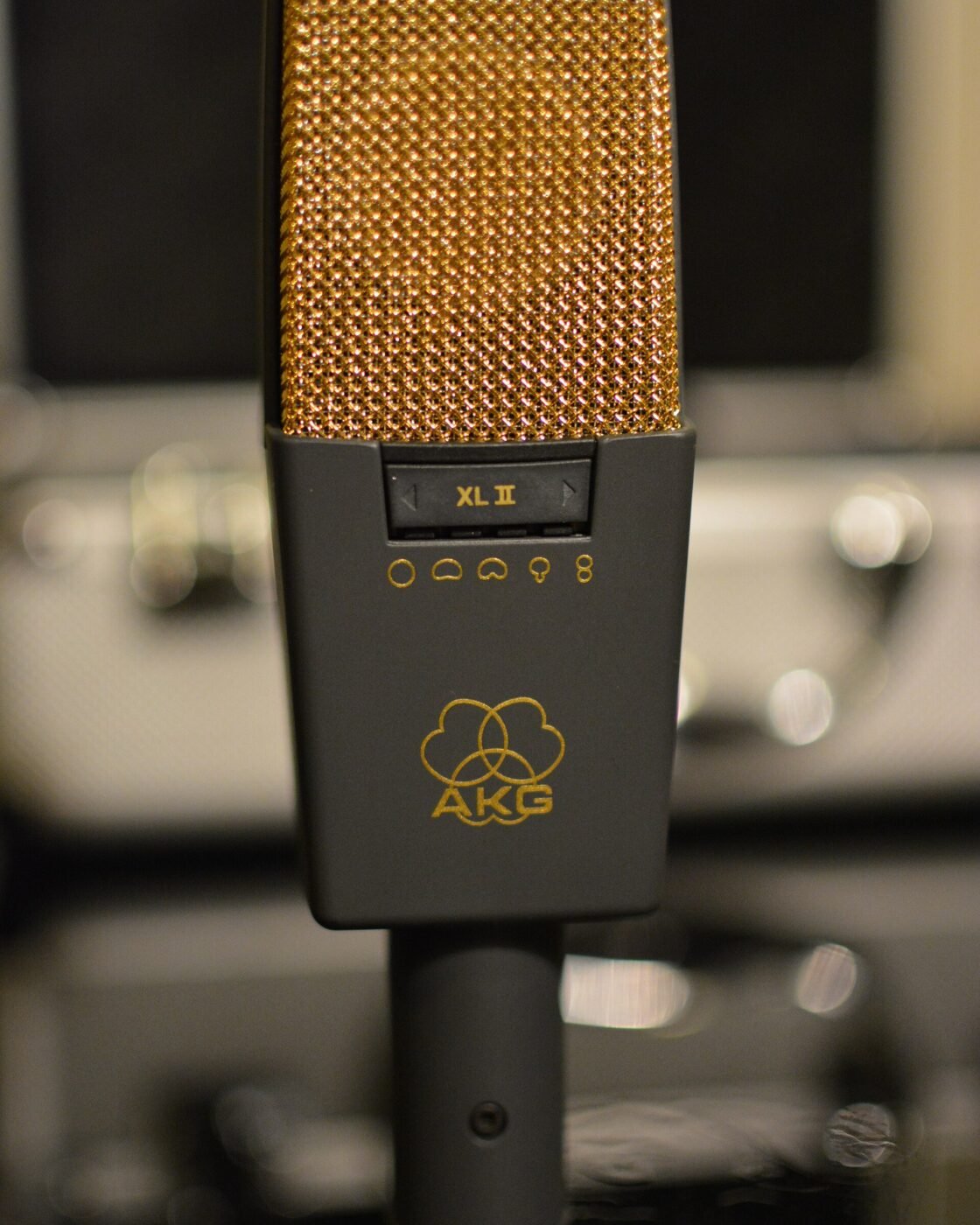 Microfone condensador AKG C414 B-XL II