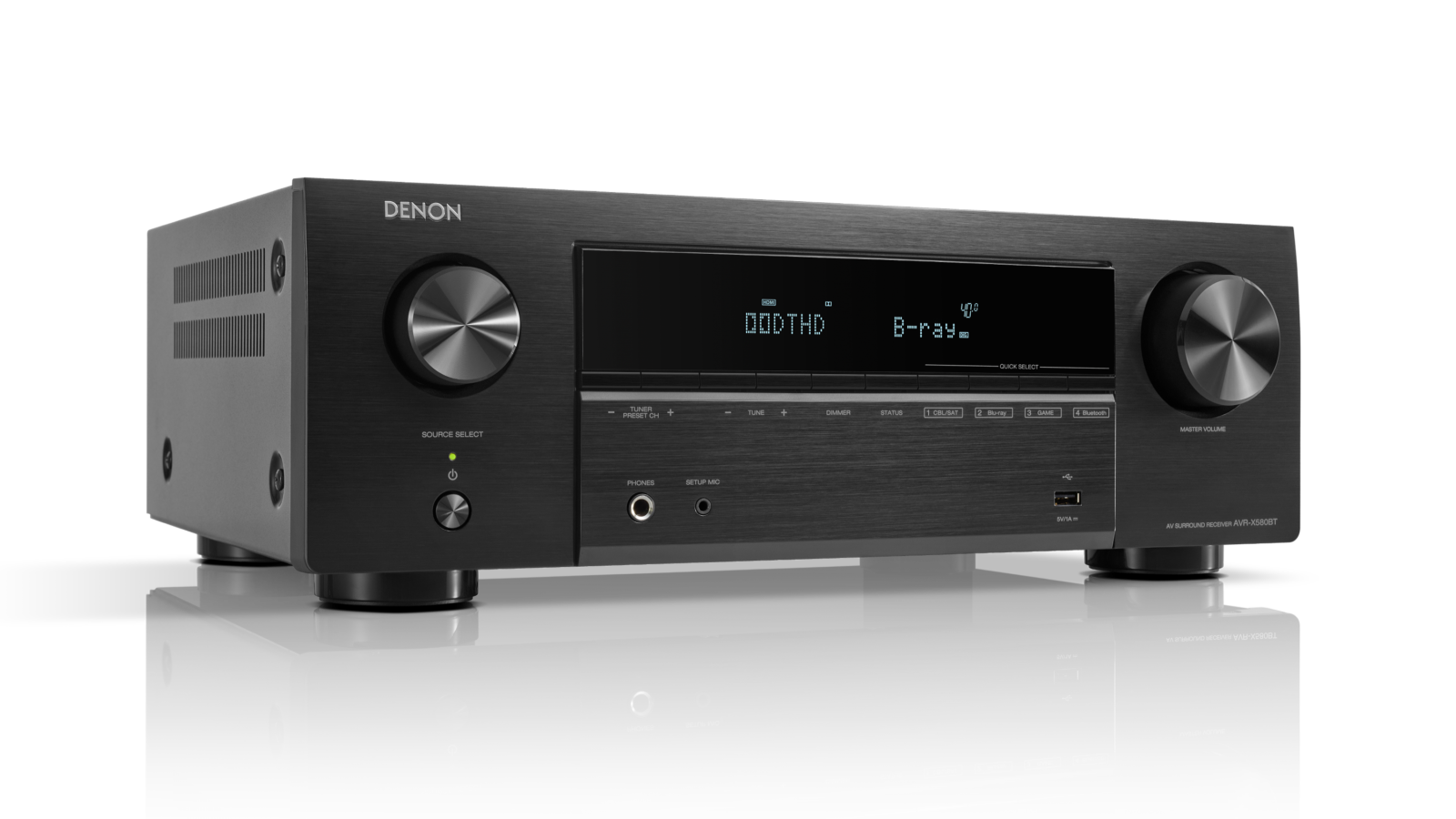 Receiver AV Denon AVR-X580BT preto visto em ângulo, com display frontal e botões de volume e seleção de fonte