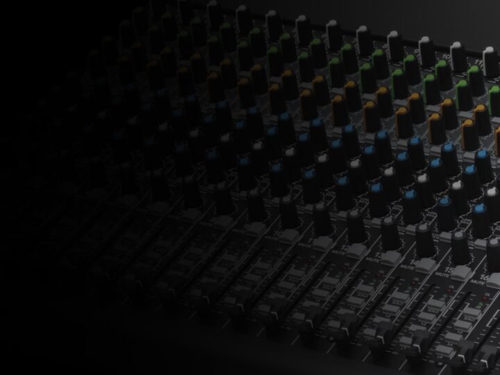 Mackie: da TAPCO à CR-1604, a história da marca que levou a mesa de som para o home studio